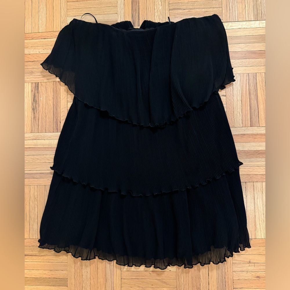 Black Tiered strapless Pleated Mini Dress